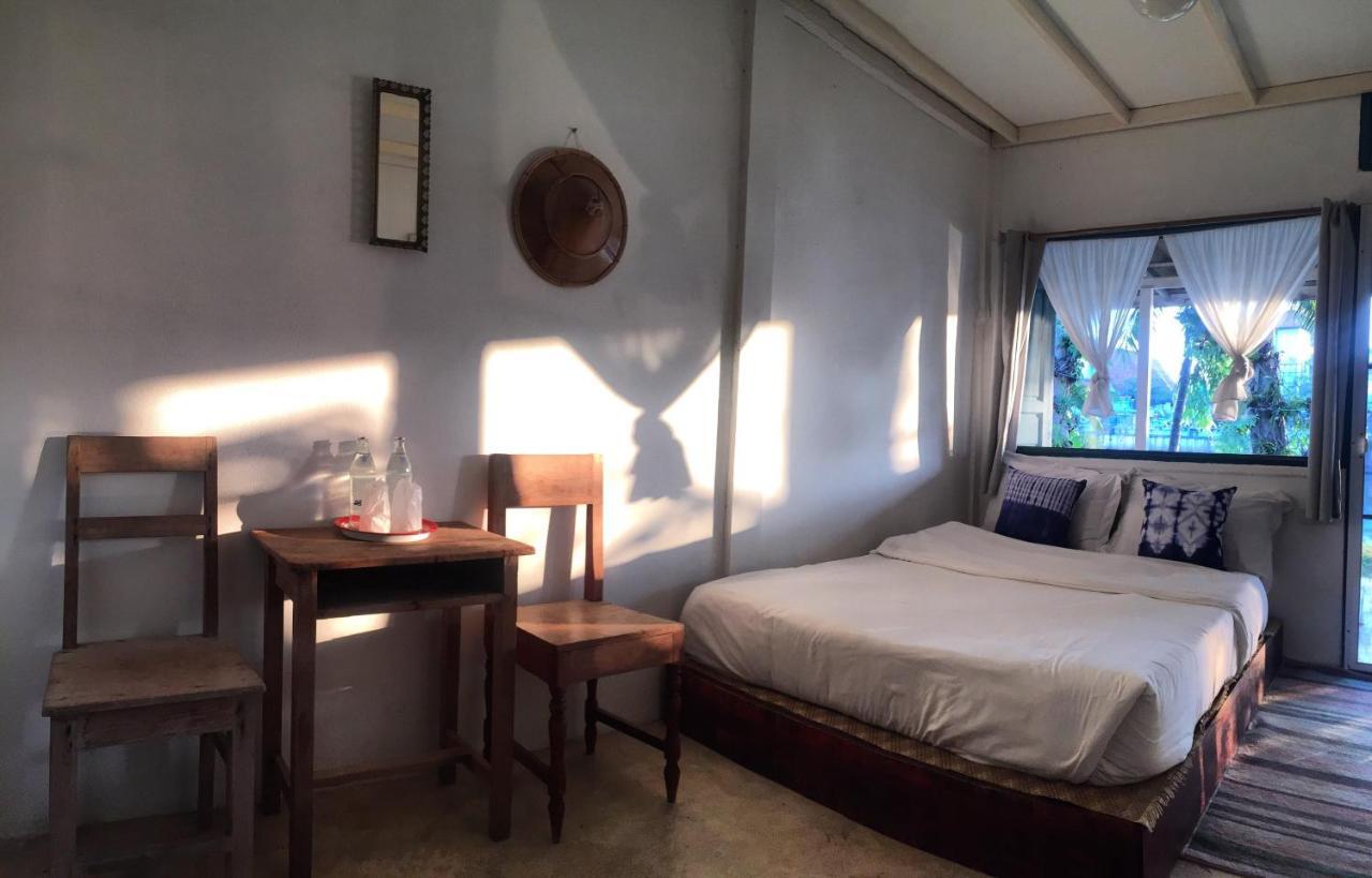 Ban Narai River Guesthouse Чиангмай Екстериор снимка